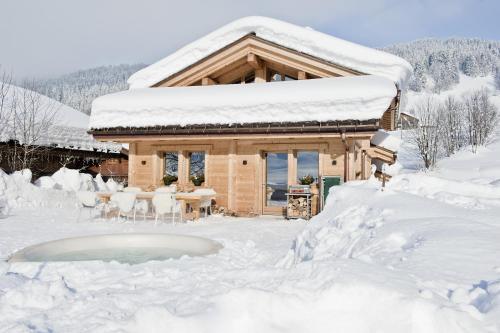 Chalet Inarpa - Appartements Et Suites La Clusaz Eksteriør bilde